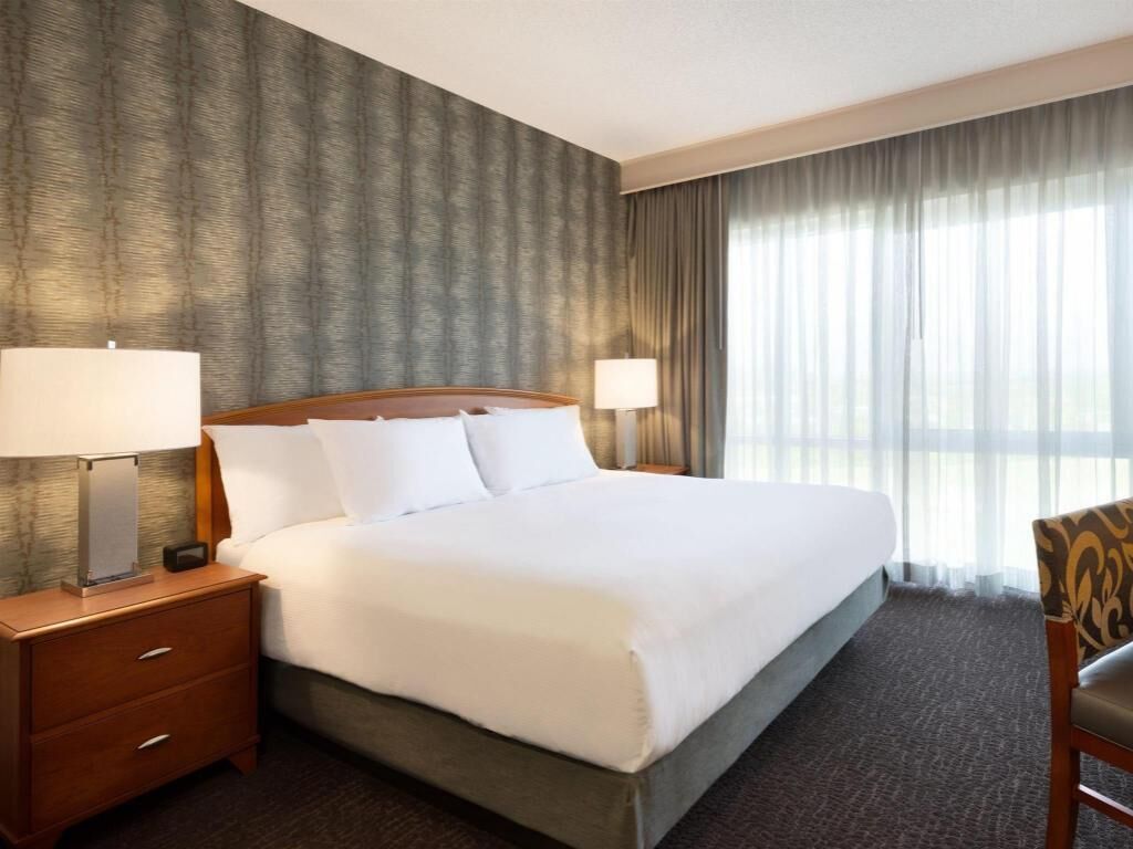 1 bedroom, premium bedding, in-room safe, desk