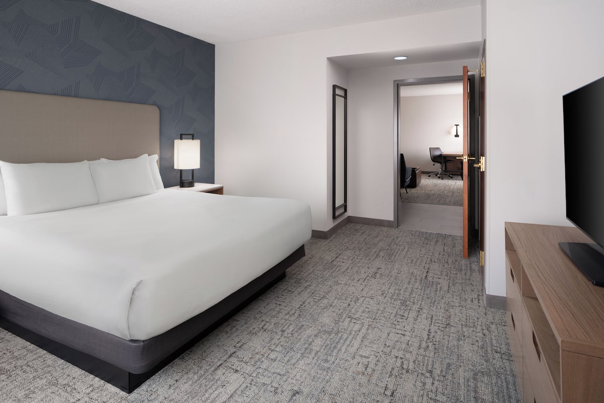 1 chambre, literie de qualité, coffre-fort pour ordinateur portable