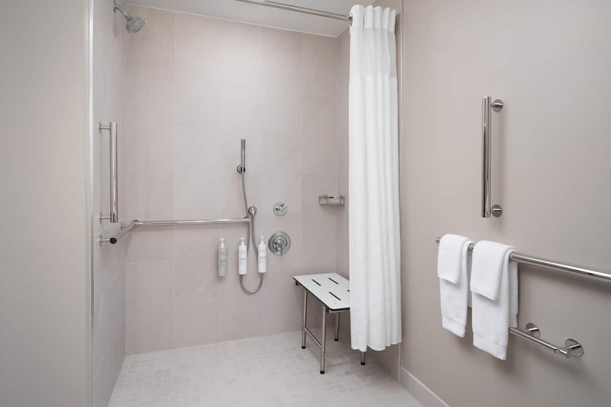 1 habitación y ropa de cama de alta calidad