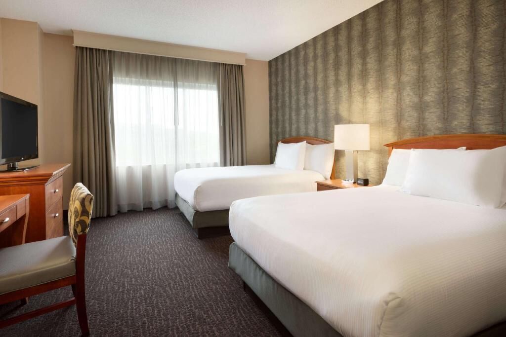 1 bedroom, premium bedding, in-room safe, desk