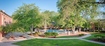 The Inn at Stone Mountain Park