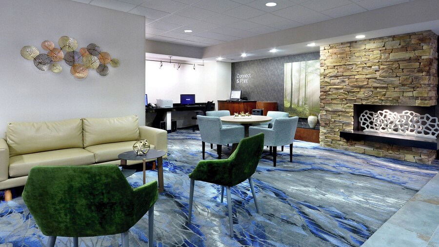 Fairfield Inn & Suites by Marriott Charlottesville North