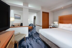 Studio, 1 King Bed with Sofa bed | In-room safe, desk, iron/ironing board, free cots/infant beds - Fairfield Inn & Suites by Marriott Charlottesville North (Charlottesville)