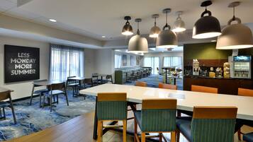 Desayuno buffet incluido todos los días