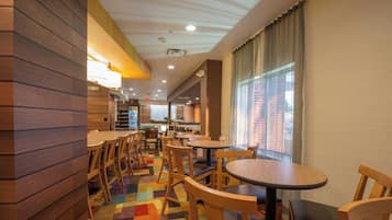 Desayuno continental incluido todos los días
