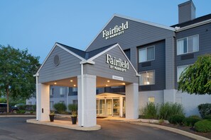 A Fairfield by Marriott hotel with a covered entrance, clear signage, and a landscaped driveway. - Fairfield Inn & Suites Dayton Troy (Troy)