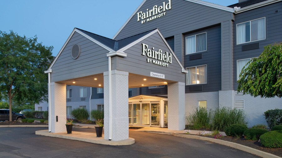 Fairfield Inn & Suites Dayton Troy