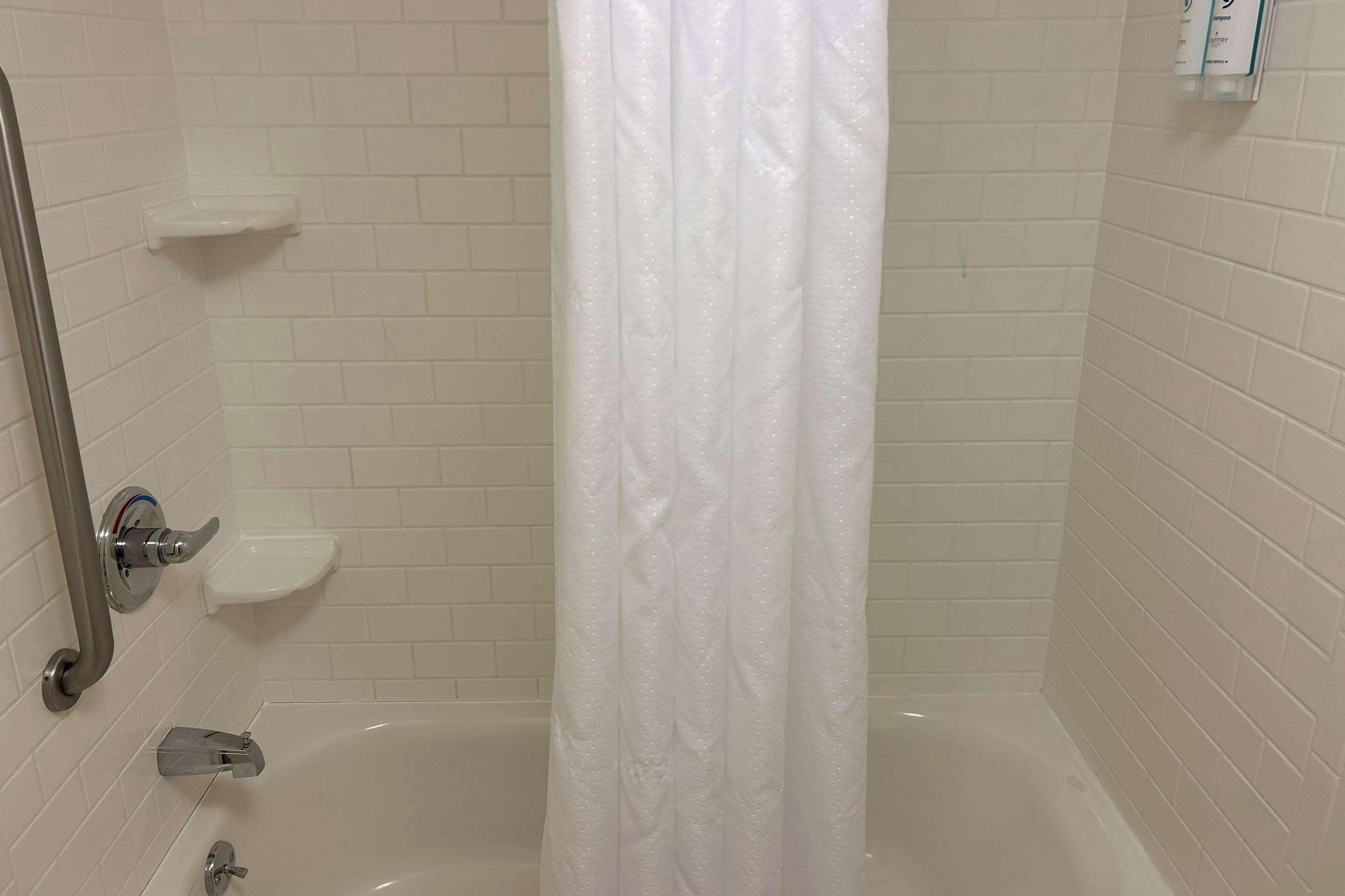 room, 2 double beds, non smoking | 1 bedroom, in-room safe, desk, iron/ironing board