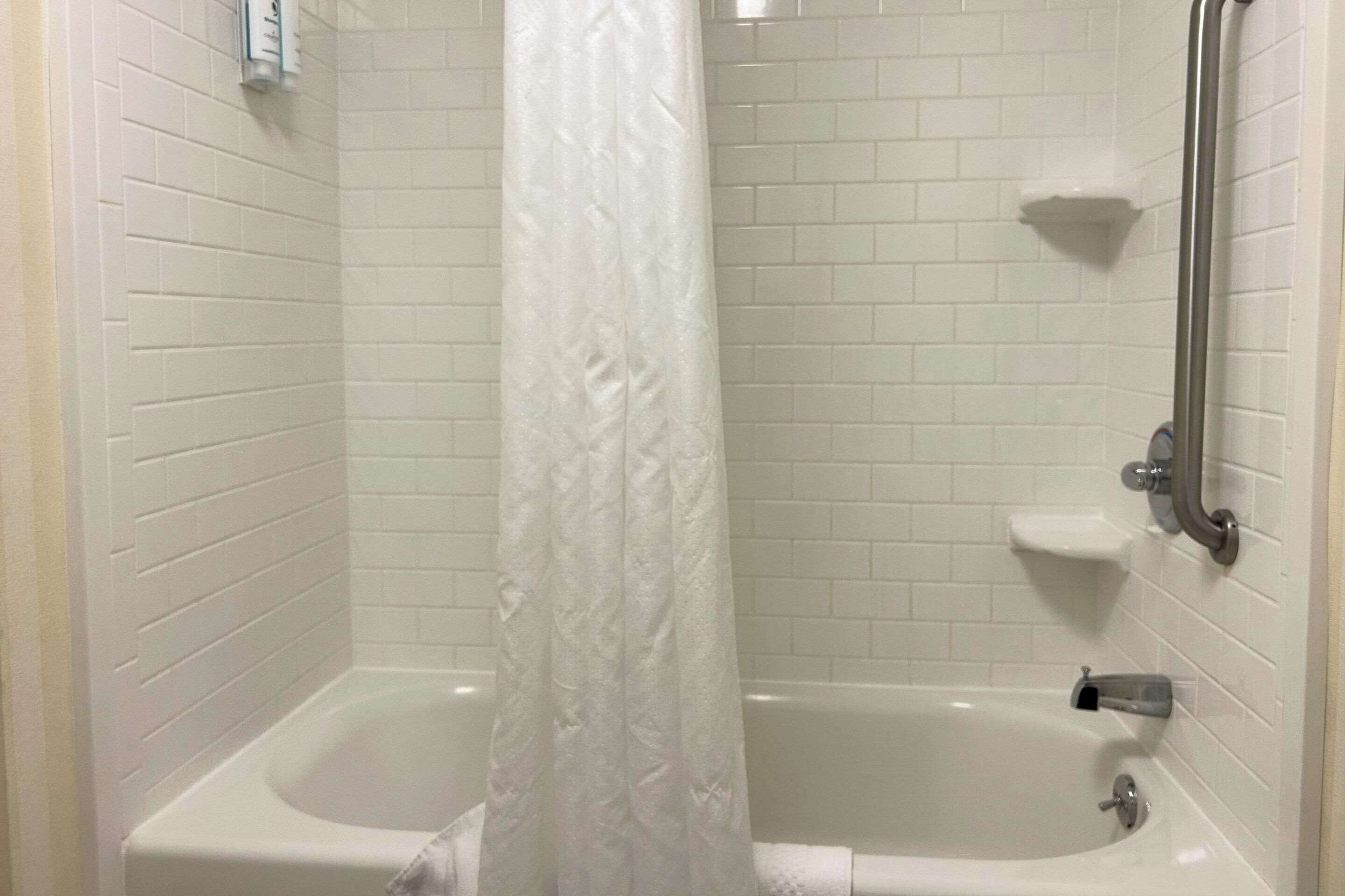 studio suite, 1 king bed, non smoking | 1 bedroom, in-room safe, desk, iron/ironing board