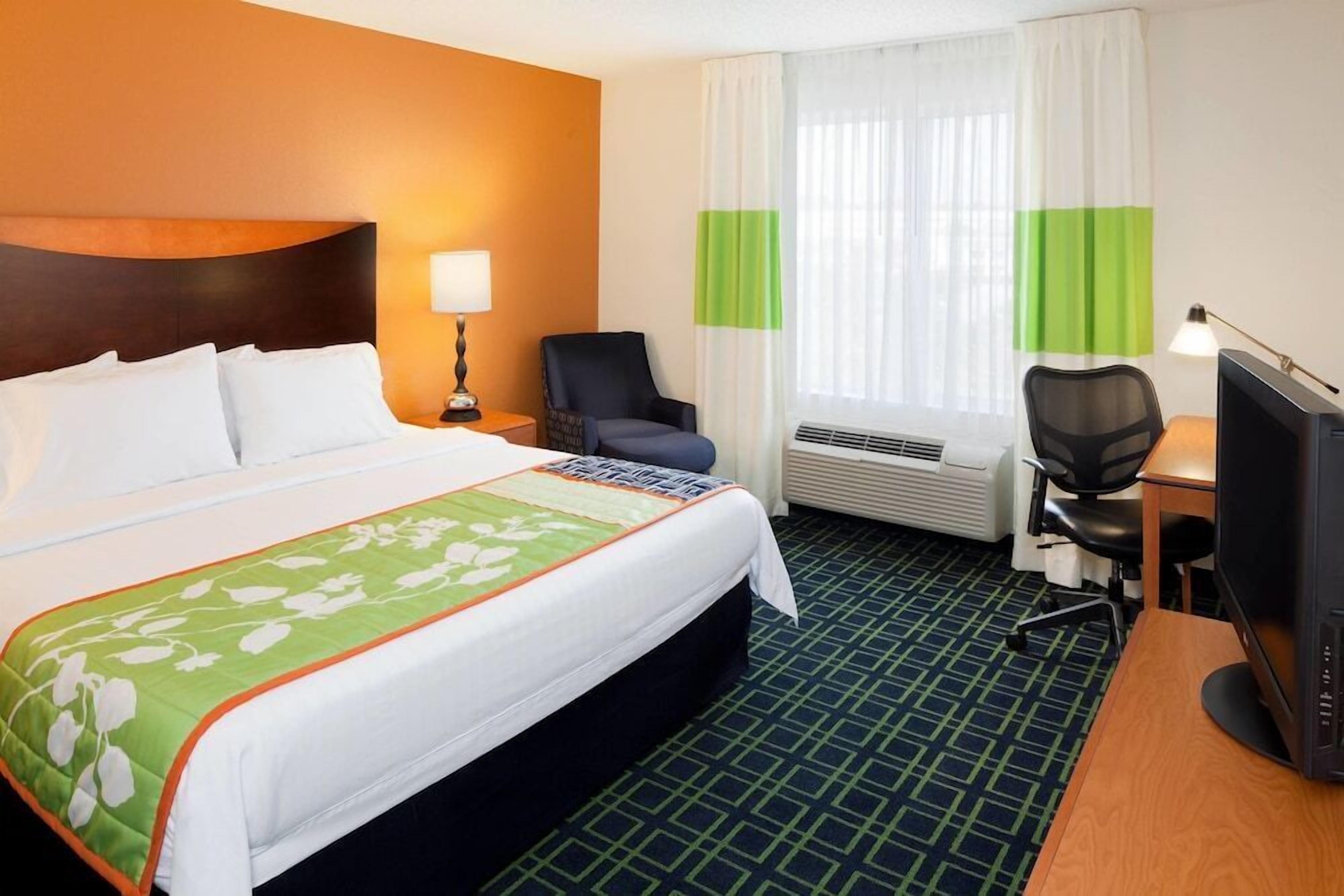 1 bedroom, in-room safe, desk, iron/ironing board