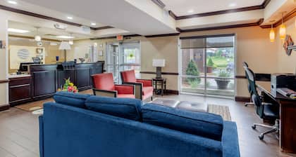 Comfort Inn & Suites Hillsville I-77