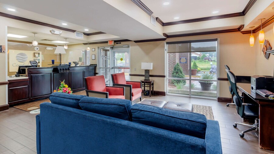 Comfort Inn & Suites Hillsville I-77