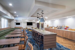 Free continental breakfast