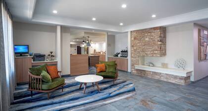 Fairfield Inn & Suites Memphis I-240 & Perkins