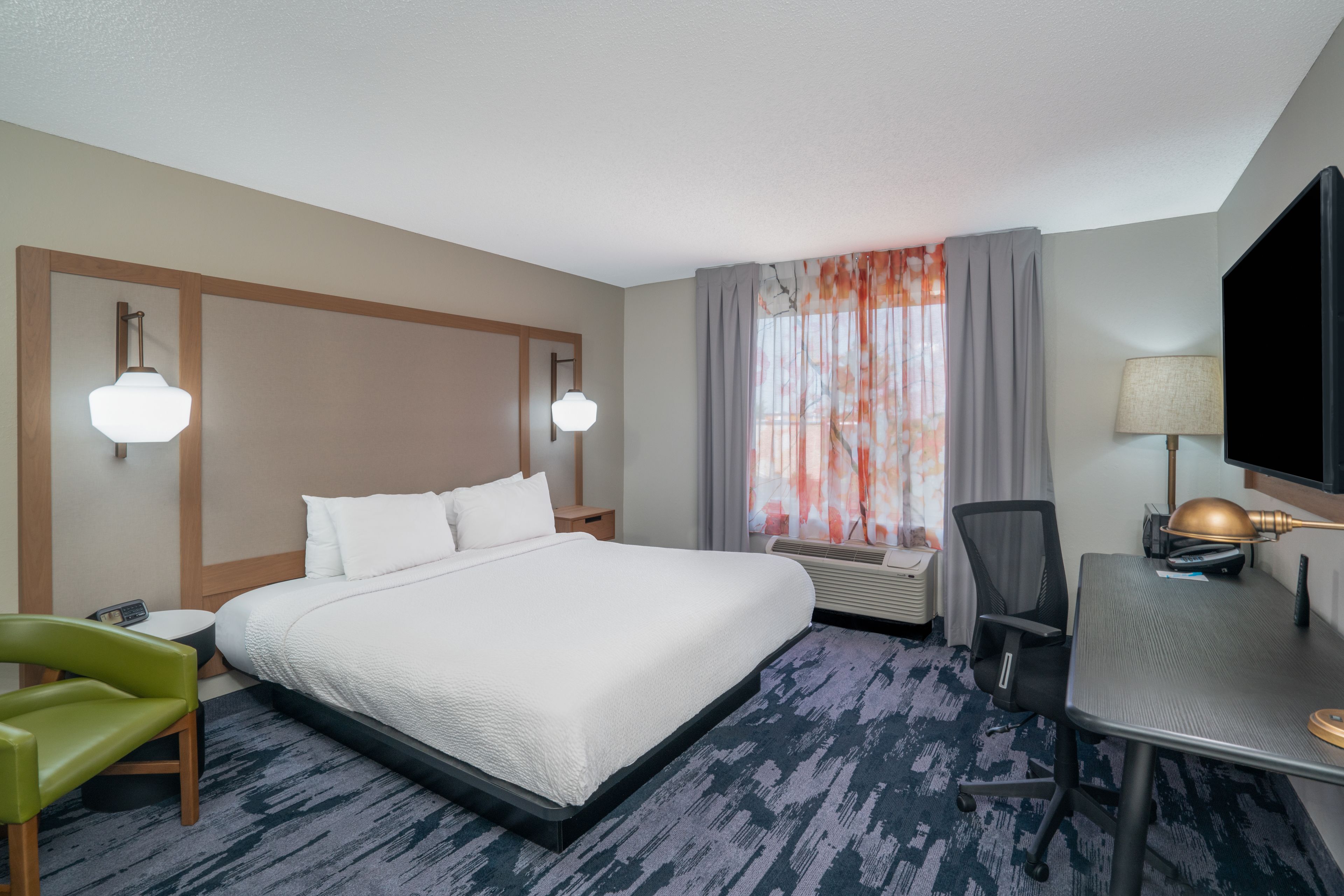 desk, iron/ironing board, free cots/infant beds, free rollaway beds