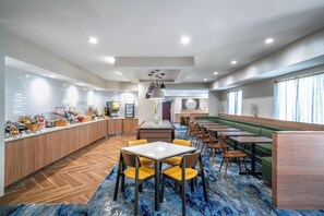 含欧式早餐