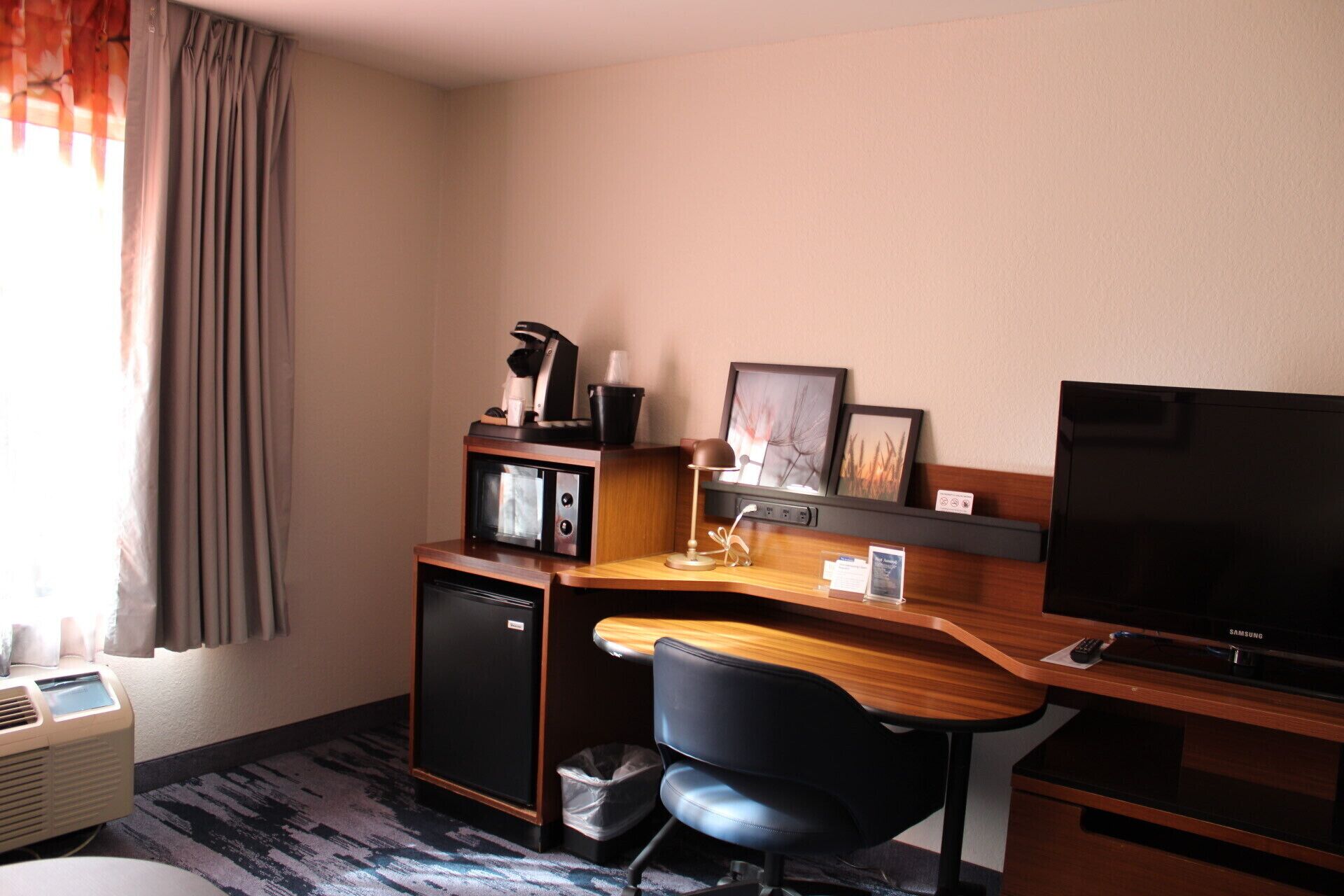 room, 1 king bed with sofa bed | living area | tv