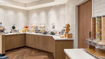 Free daily continental breakfast