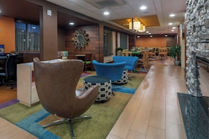 Lobby lounge