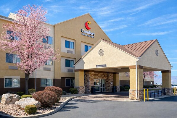 Front of property - Comfort Inn & Suites Orem - Provo (Orem)