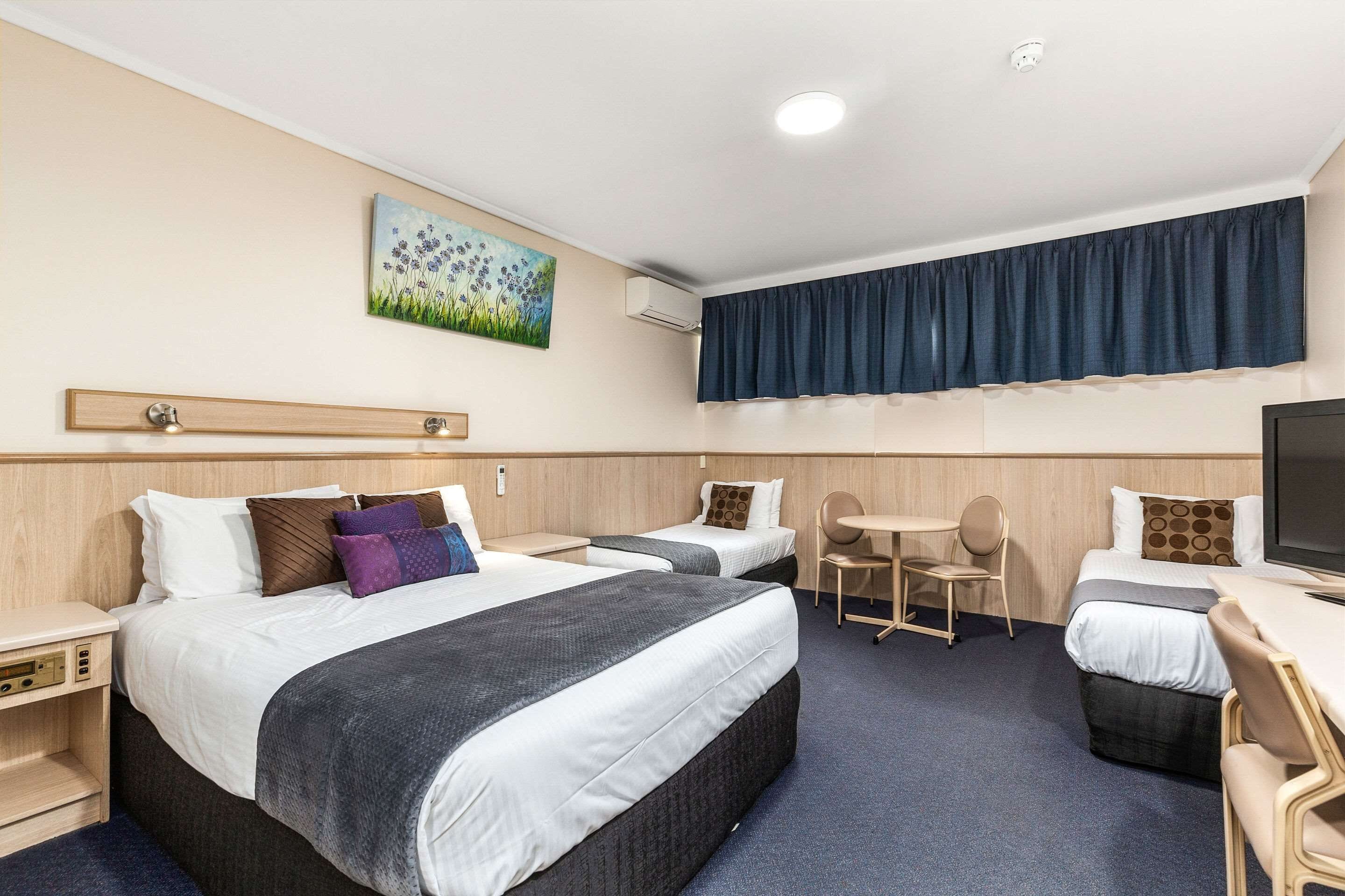 family room | iron/ironing board, rollaway beds, free wifi, bed sheets