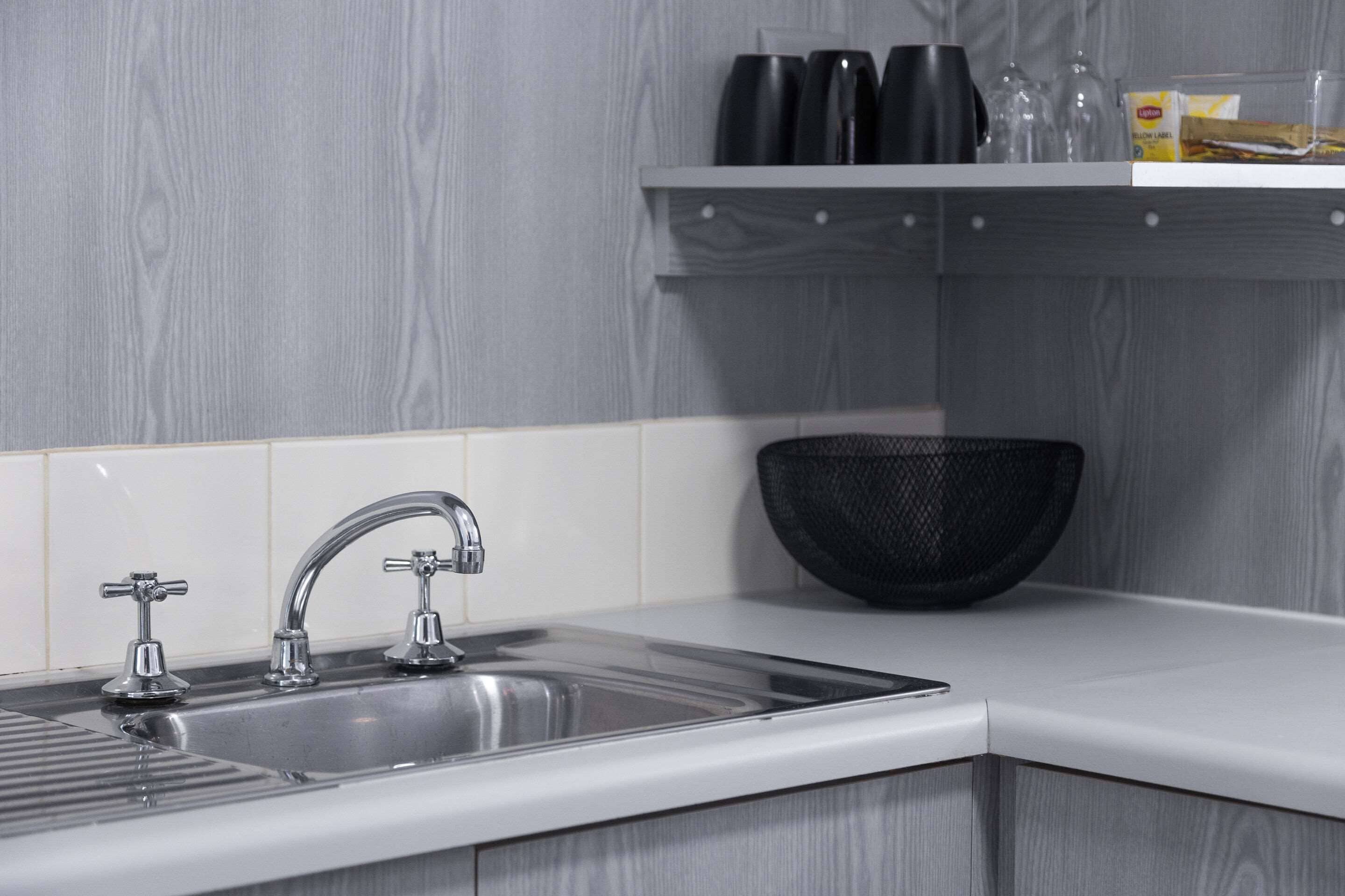 executive room | iron/ironing board, rollaway beds, free wifi, bed sheets