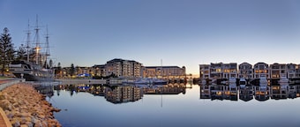 Haven Marina Motel