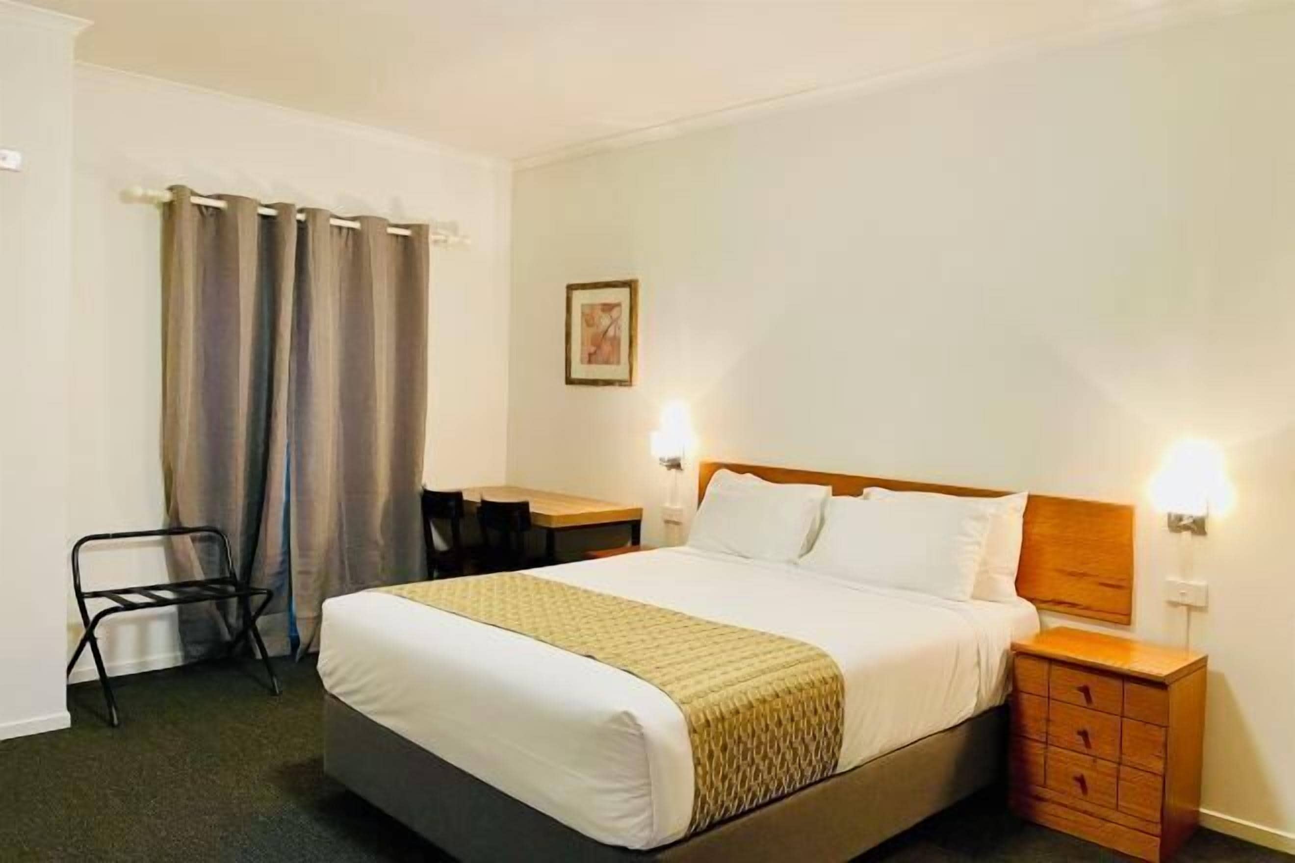 Ropa de cama de alta calidad, minibar, escritorio y insonorización 