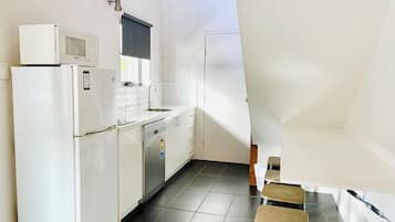 Zimmer, 1 Queen-Bett, Nichtraucher (upgrade) | Hochwertige Bettwaren, Minibar, Schreibtisch, schallisolierte Zimmer
