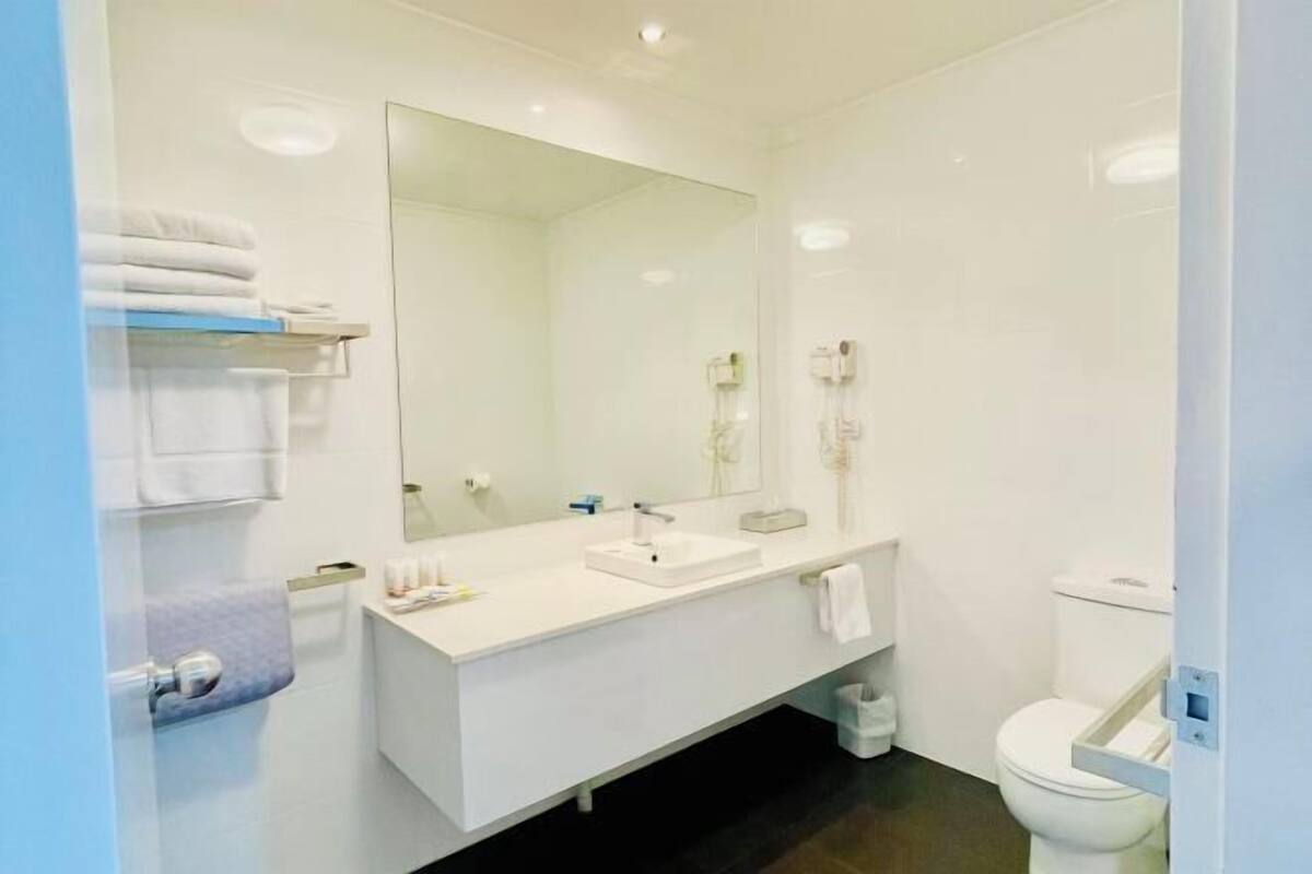 Shower, towels, soap, shampoo