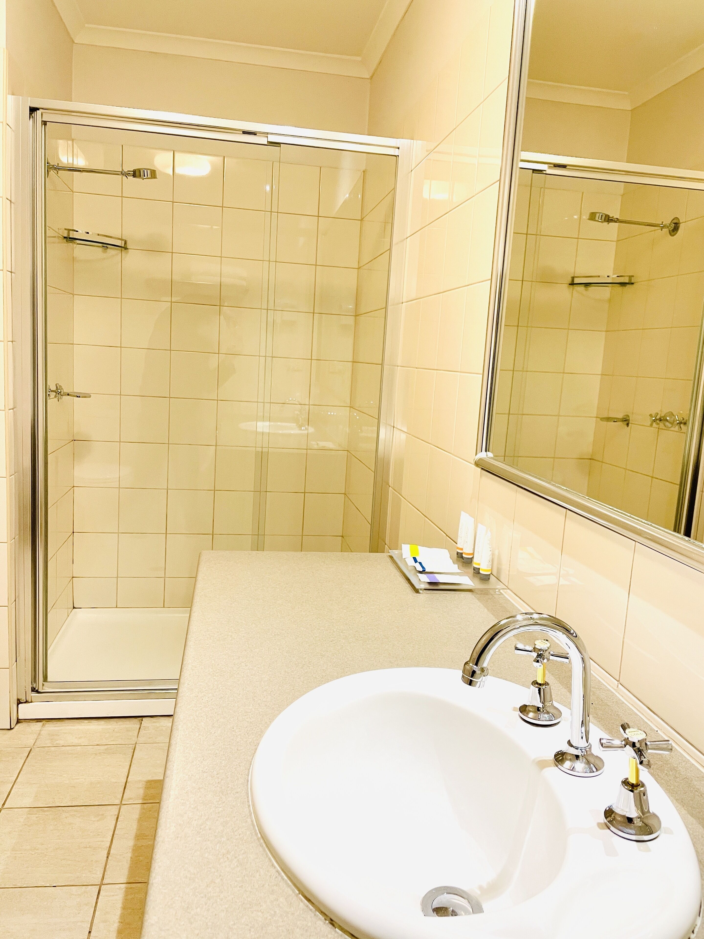 room, 1 queen bed, non smoking (upgrade) | bathroom | shower, towels, soap, shampoo