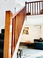 客房, 1 张大床, 无烟房 (upgrade) | 高档床上用品、迷你吧、办公桌、隔音