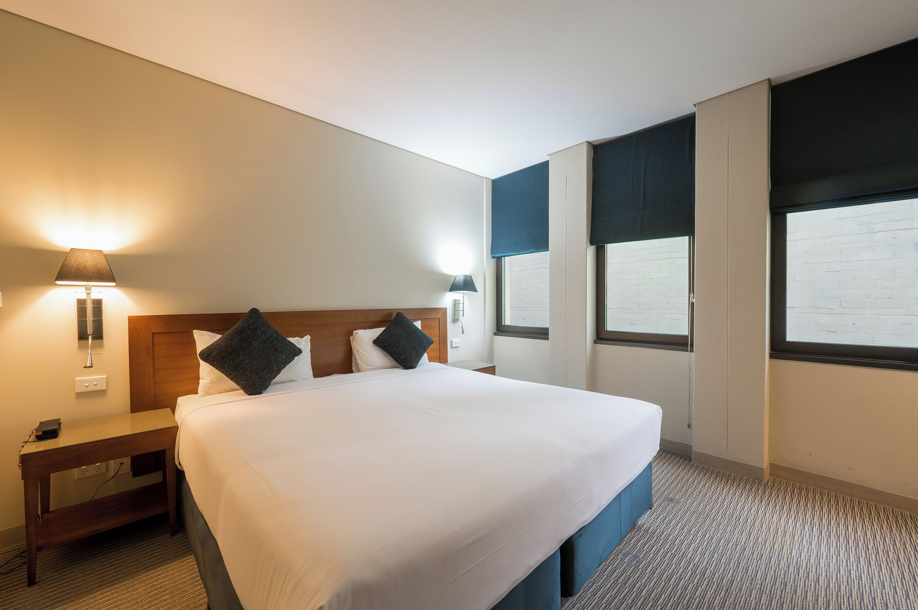 Minibar, Schreibtisch, Bügeleisen/Bügelbrett, kostenlose Babybetten