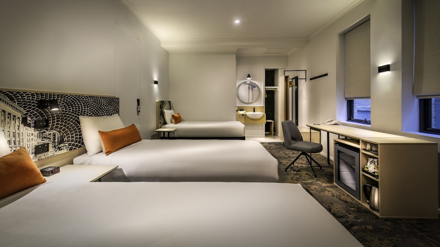 Batman’s Hill on Collins