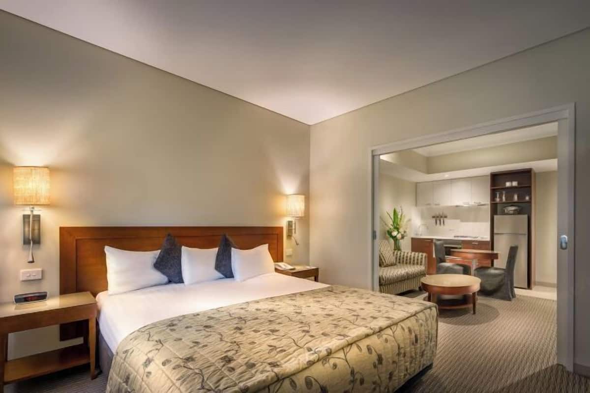 1 Schlafzimmer, Minibar, Schreibtisch, Bügeleisen/Bügelbrett