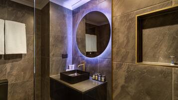 Premier Room (Eco Stay & Save - No Housekeeping) | Minibar, desk, iron/ironing board, free cribs/infant beds