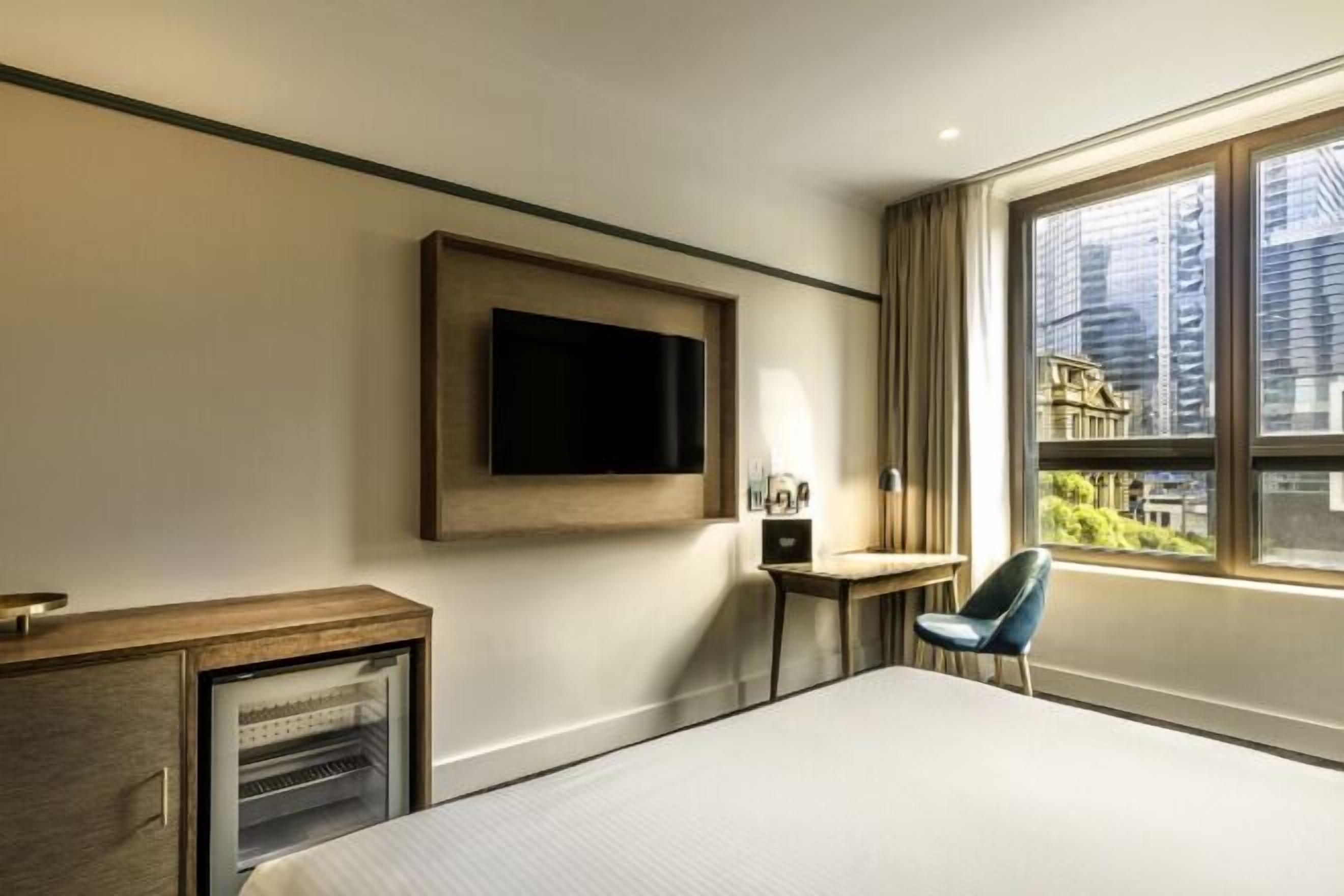 Minibar, desk, iron/ironing board, free cots/infant beds