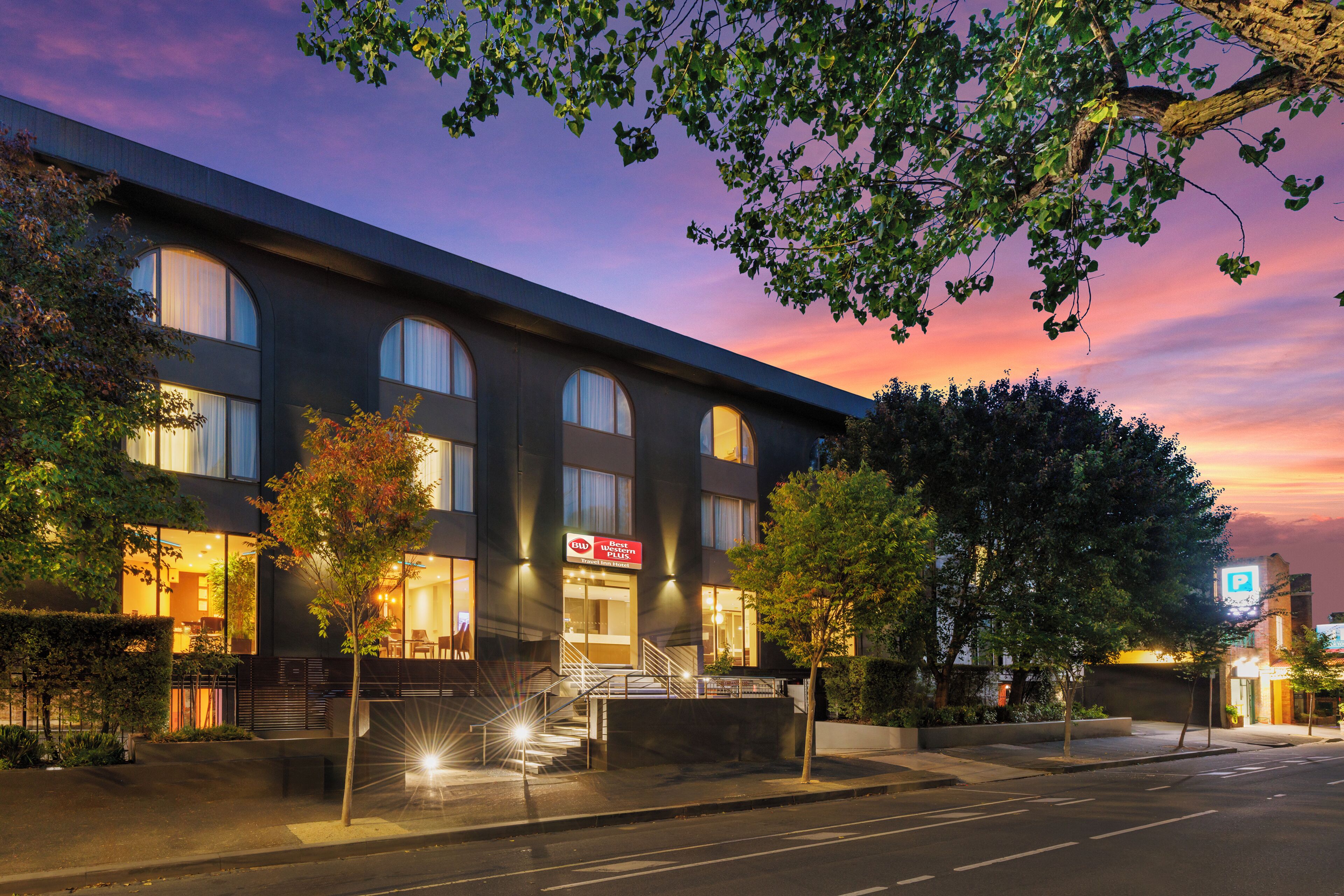 المنشأة من الخارج