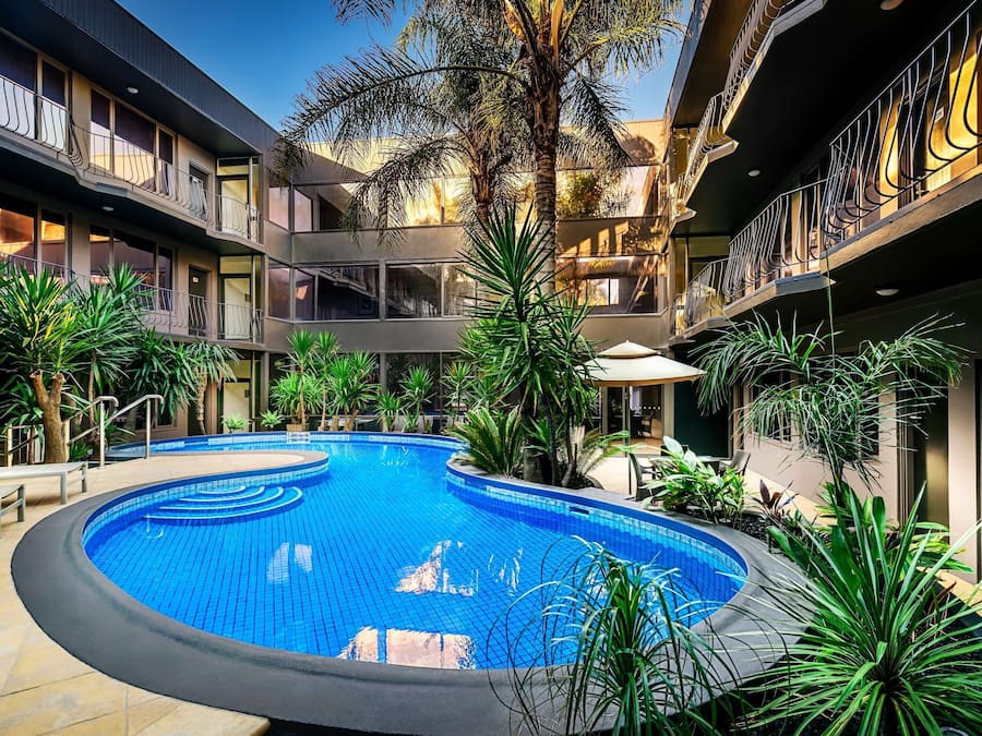 Outdoor pool, pool umbrellas, sun loungers