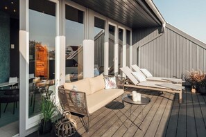 Sauna, steam room