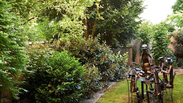 Chambre Supérieure | Vue sur le jardin