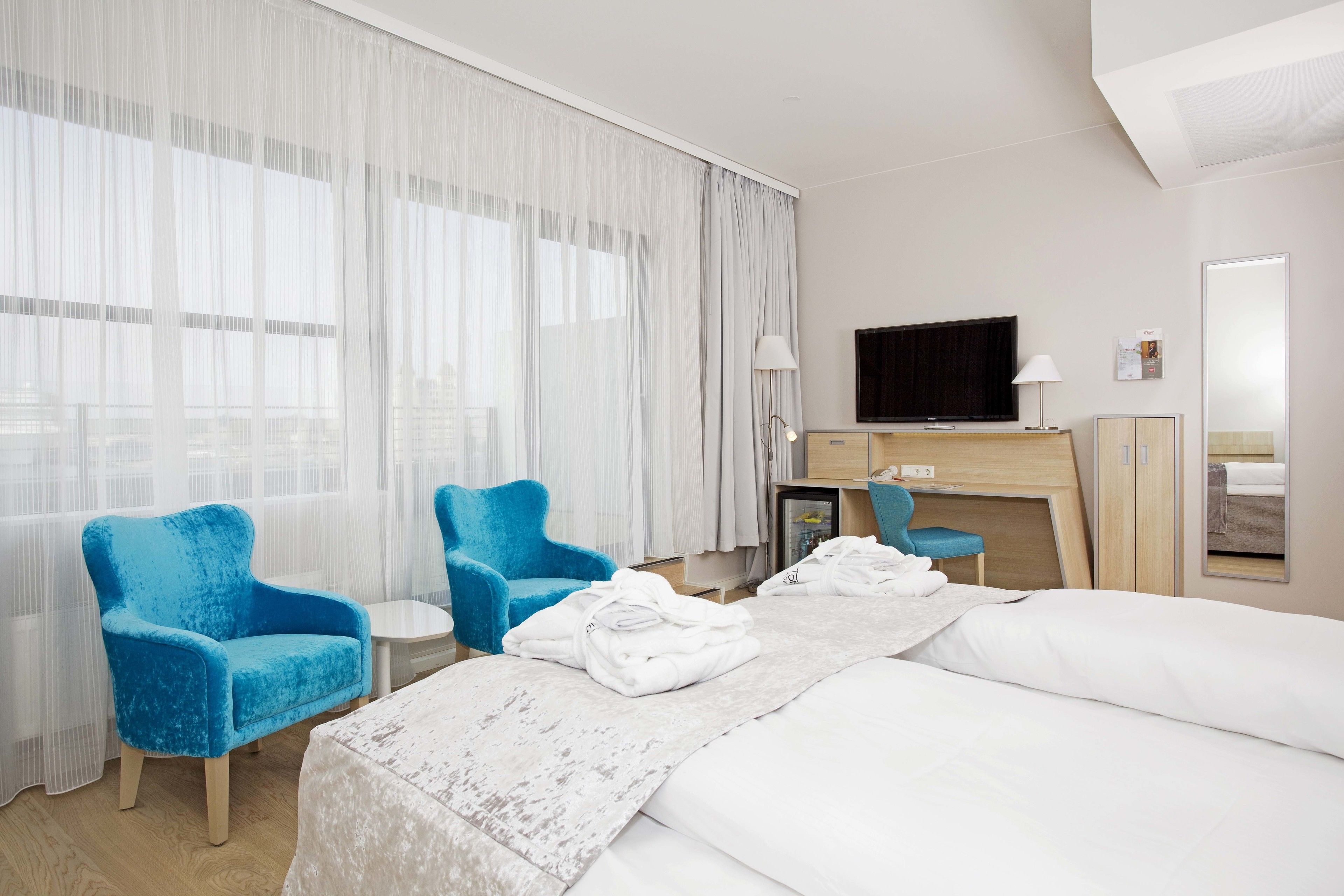 premium bedding, minibar, desk, blackout curtains