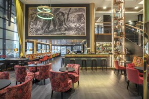 Bar (en la propiedad)