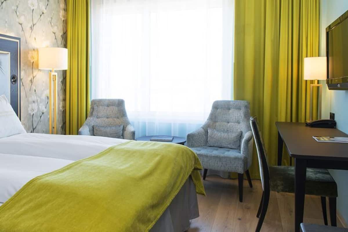 Premium bedding, minibar, desk, laptop workspace