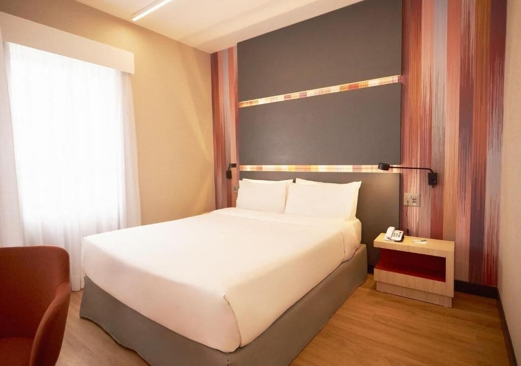 Luxury Room, 1 Queen Bed, Mobility Accessible | Minibar, in-room safe, desk, laptop workspace