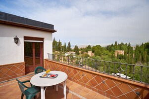 防过敏的被褥、羽绒被、迷你吧、客房内保险箱