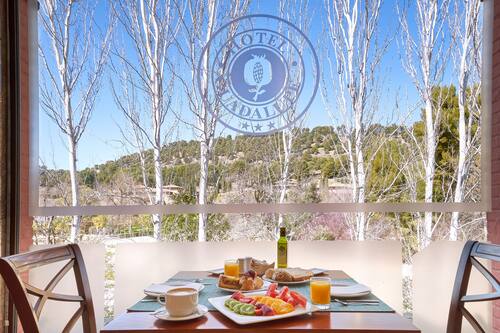 Colazione a buffet a pagamento, servita tutte le mattine