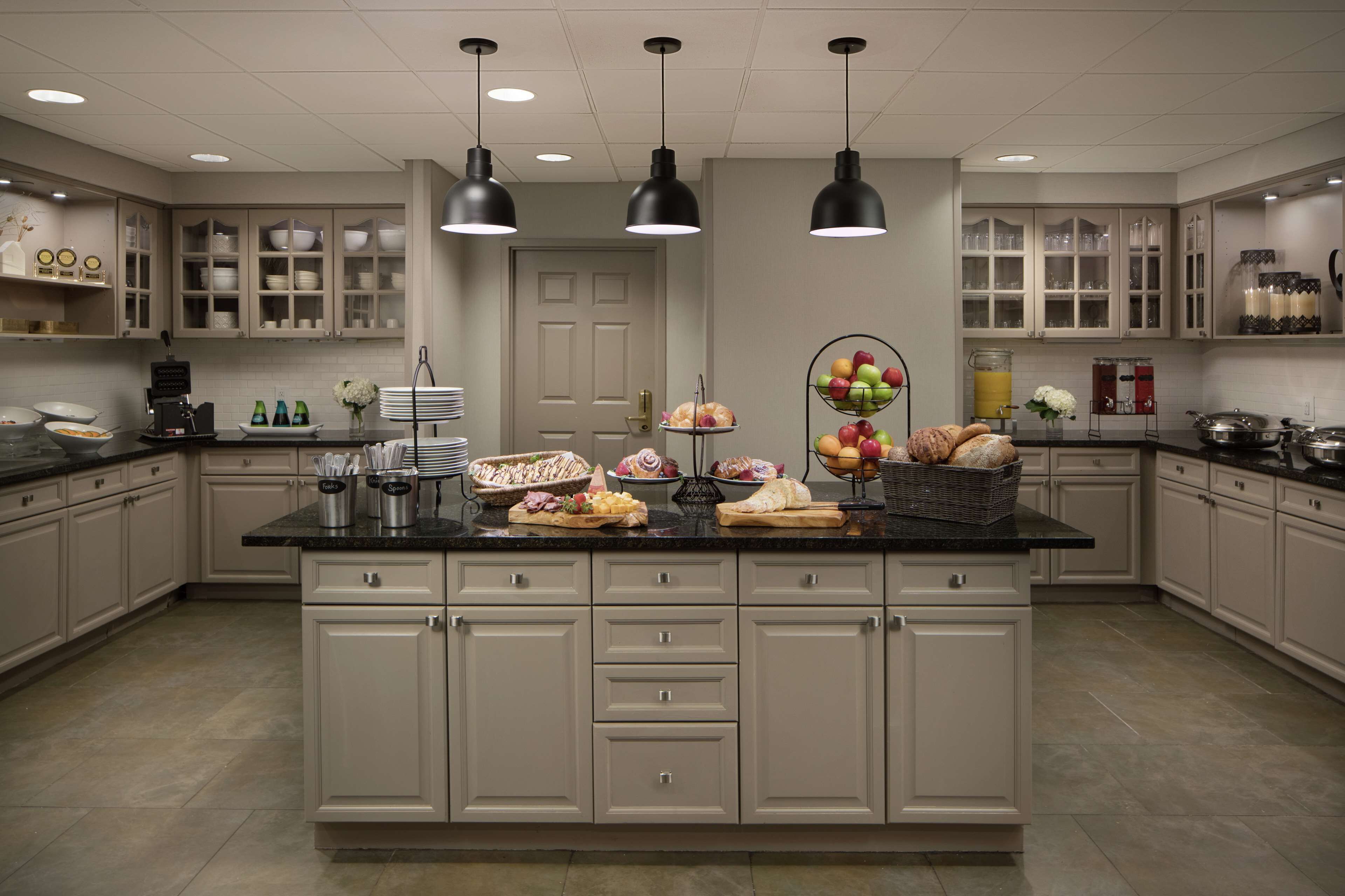 free daily on-the-go breakfast