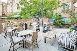 Terrace/patio - Homewood Suites by Hilton Albuquerque Uptown (Albuquerque)