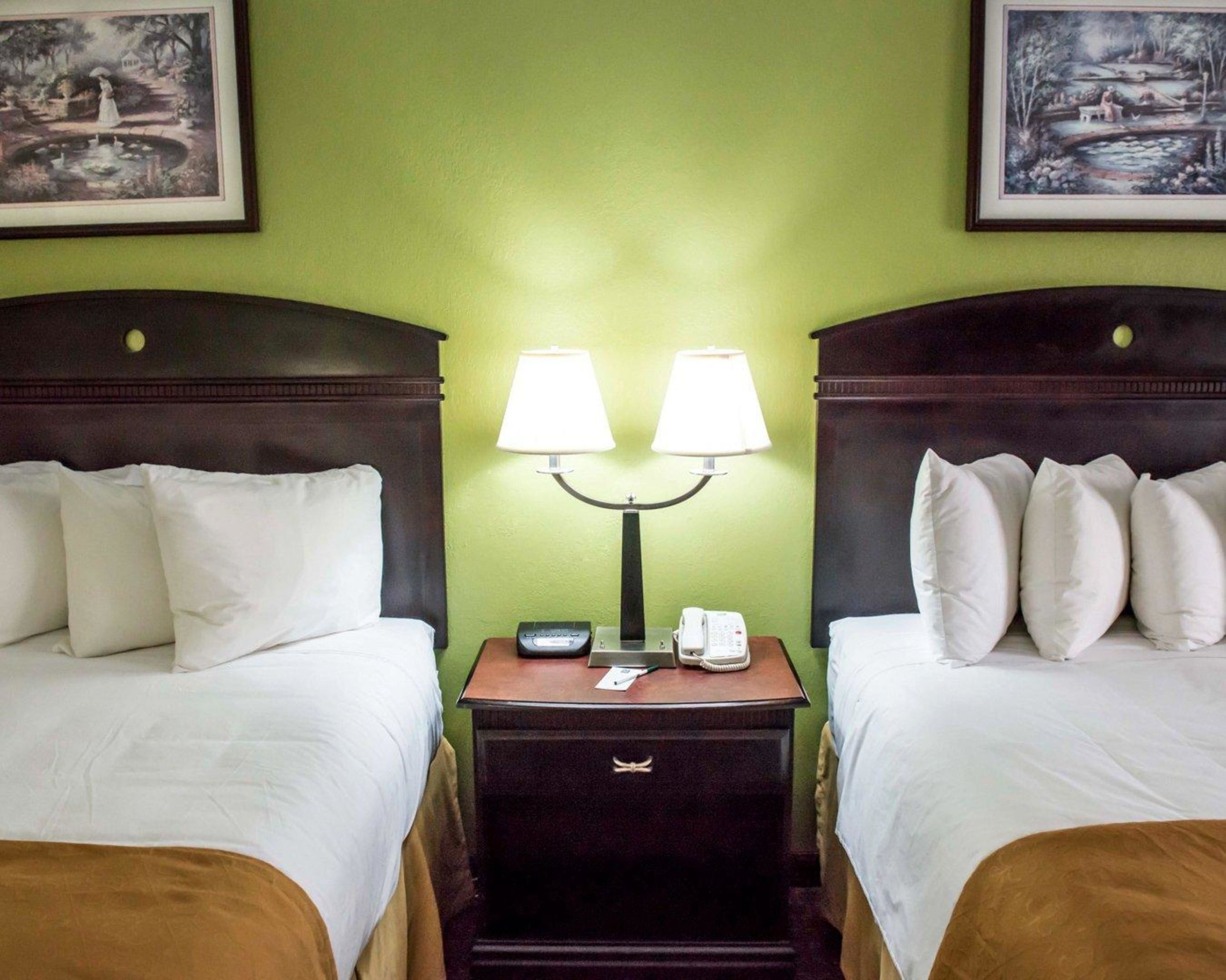 desk, laptop workspace, iron/ironing board, free wifi